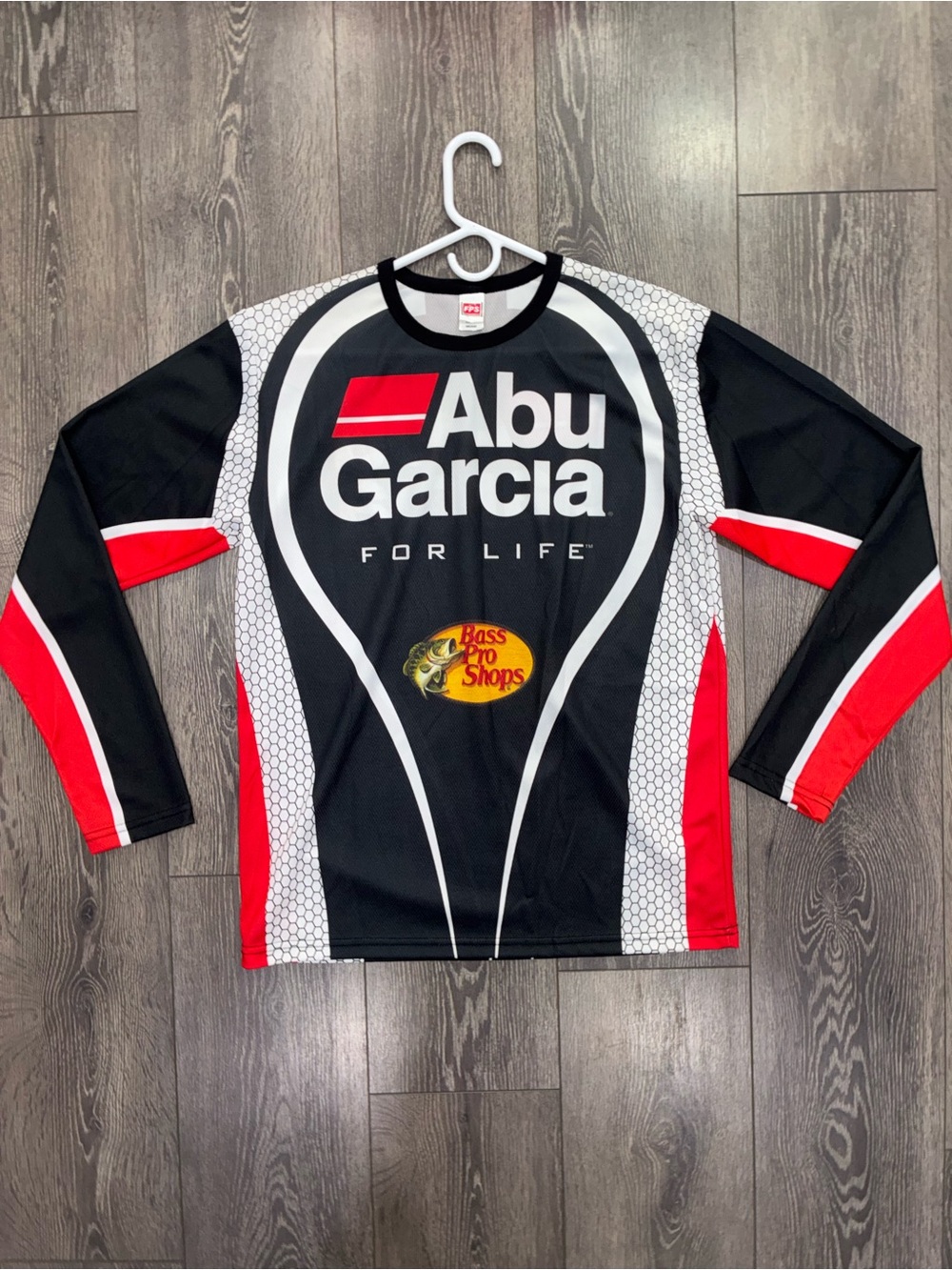 Abu Garcia Men’s Medium Long Sleeve Bass Pro Shop Fishing Shirt - Black & Red